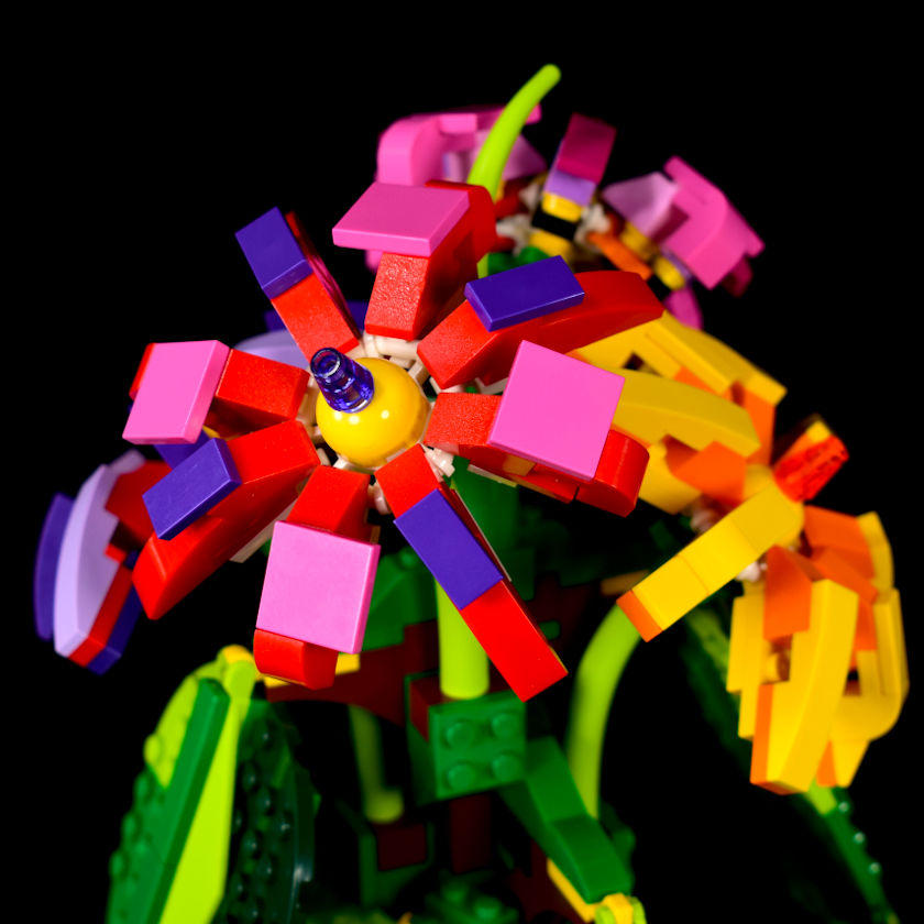 LEGO Flowerpot closeup of flower